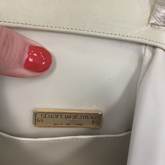 Vintage Stuart Weitzman Iridescent Cream Leather Shoulder Bag (gold studs) - Picture 6 of 7